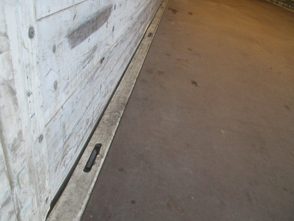 Тентованный грузовик MAN TGL 12.220: фото 8