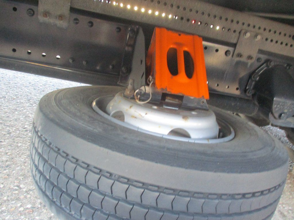 Тентованный грузовик MAN TGL 12.220: фото 12