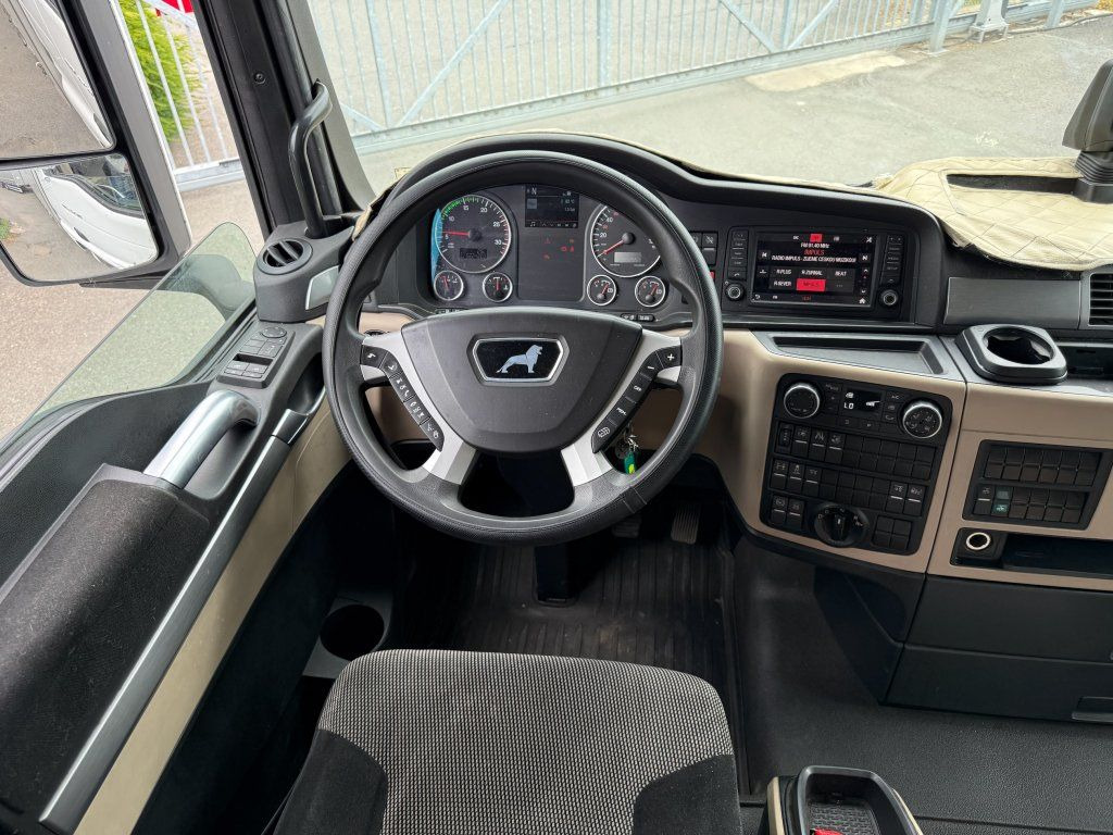 MAN TGX24.510 EURO 6 6x2 + Wecon - Тентованный грузовик: фото 5 MAN TGX24.510 EURO 6 6x2 + Wecon - Тентованный грузовик: фото 5