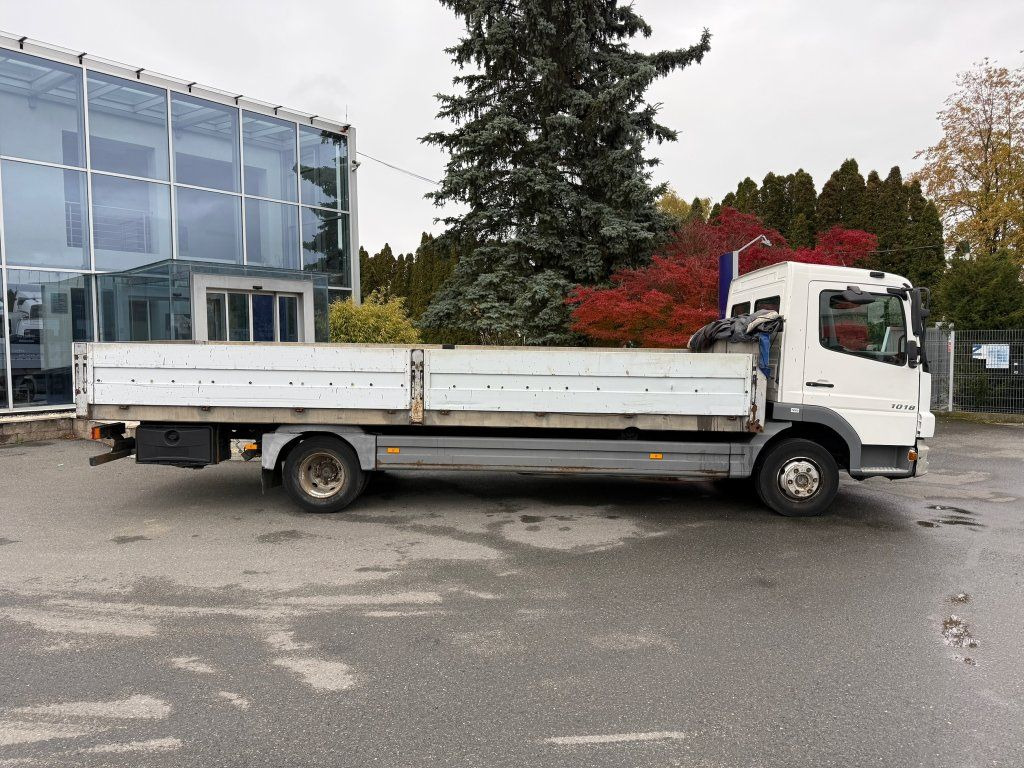 Mercedes-Benz 1018 Atego EURO 3 - Грузовик бортовой/ Платформа: фото 3 Mercedes-Benz 1018 Atego EURO 3 - Грузовик бортовой/ Платформа: фото 3