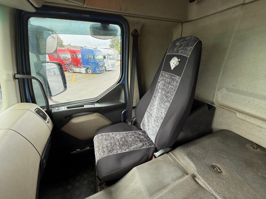 Самосвал Renault Kerax 450 S3 8x4 EURO 4: фото 18
