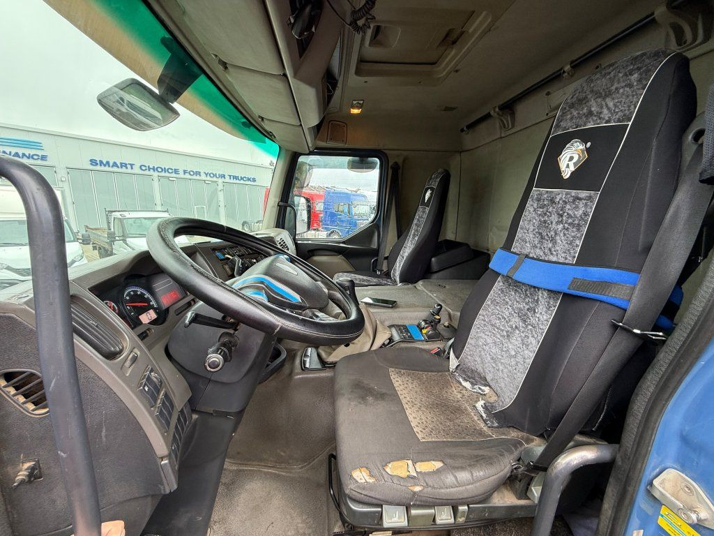 Самосвал Renault Kerax 450 S3 8x4 EURO 4: фото 15