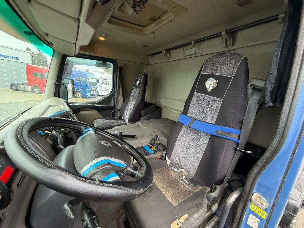 Самосвал Renault Kerax 450 S3 8x4 EURO 4: фото 16
