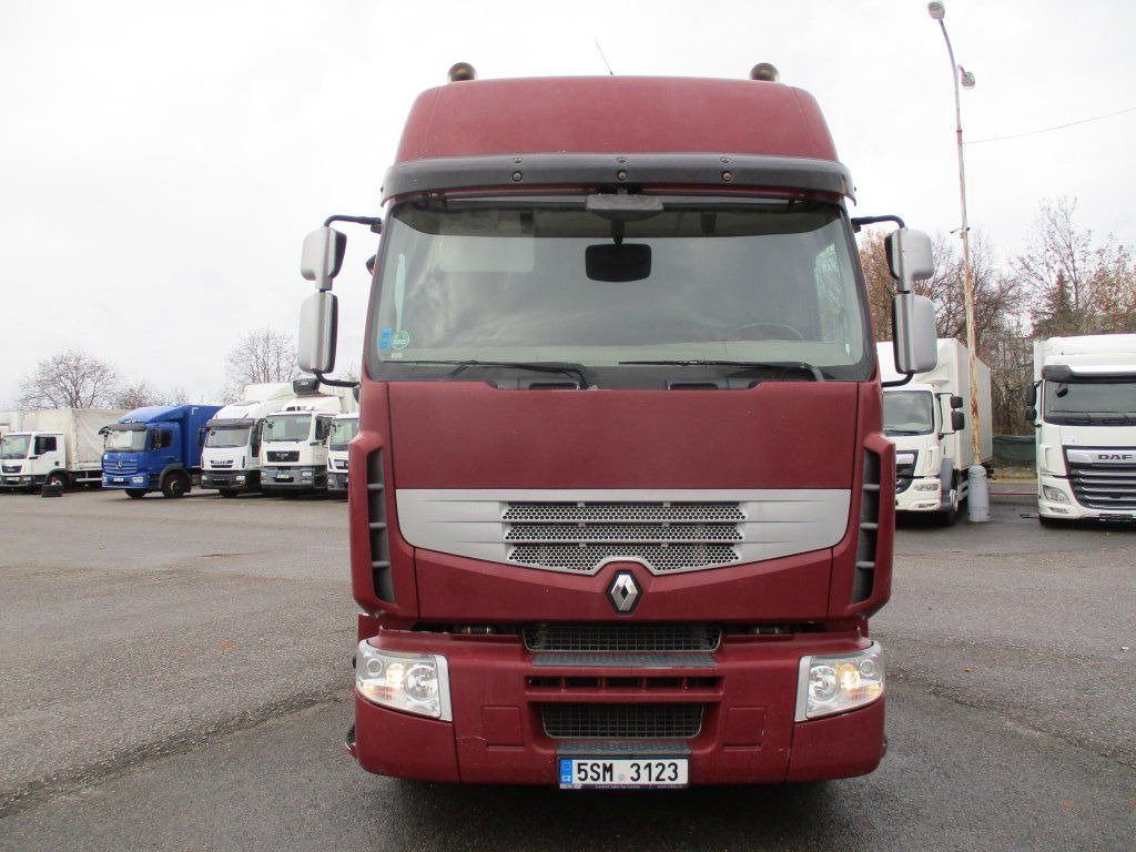 Renault Premium 460 - Грузовик с закрытым кузовом: фото 2 Renault Premium 460 - Грузовик с закрытым кузовом: фото 2