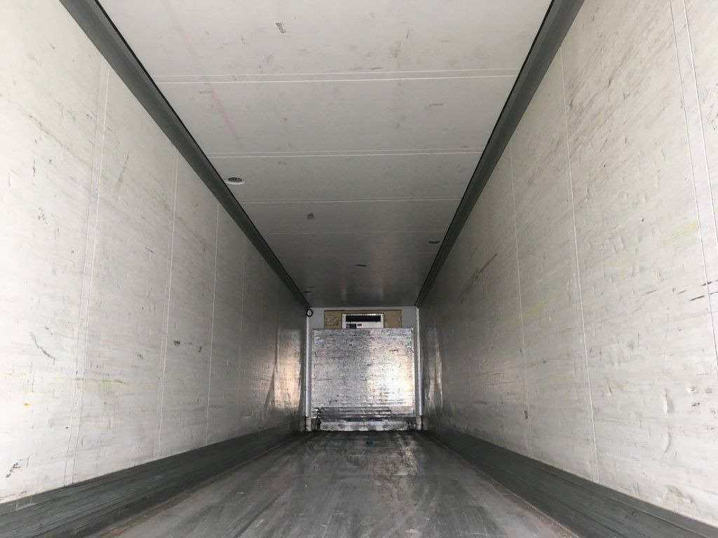 Полуприцеп-фургон Schmitz Cargobull SKO24 Carrier: фото 8 Полуприцеп-фургон Schmitz Cargobull SKO24 Carrier: фото 8