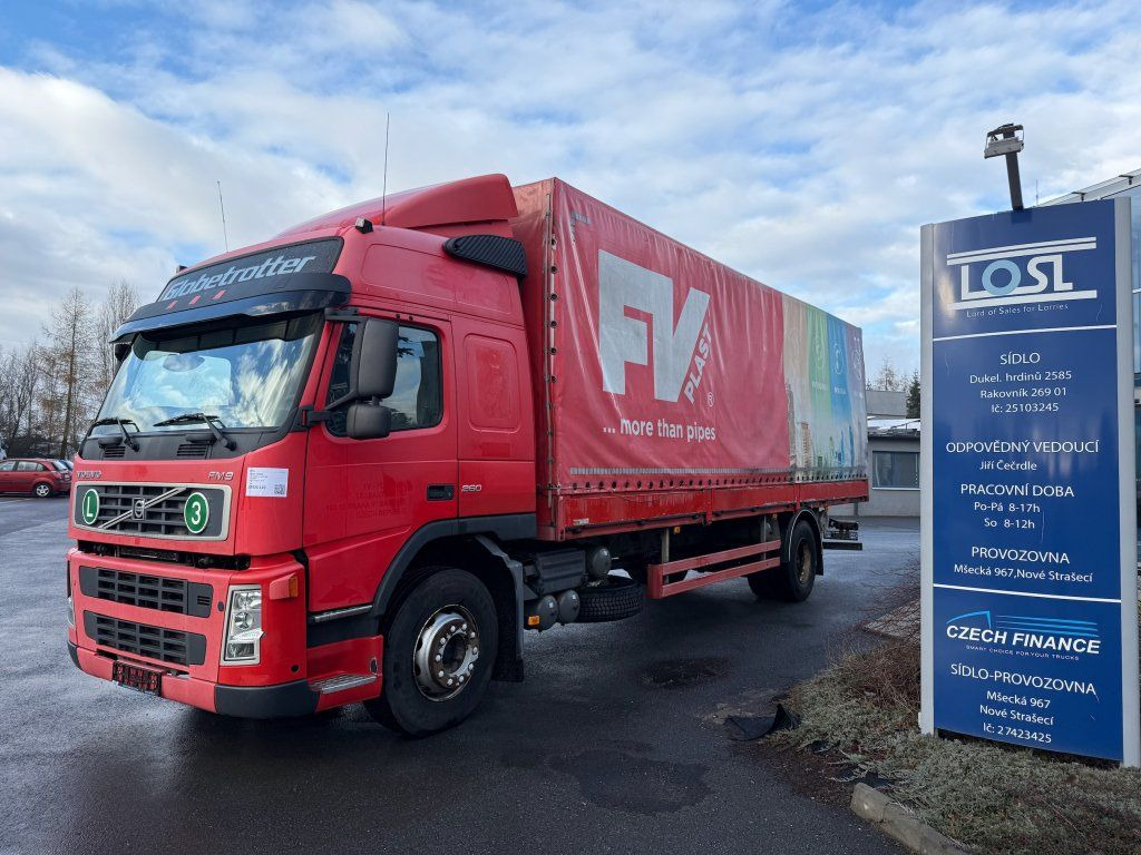 Volvo FM260 EURO 3 - Тентованный грузовик: фото 1 Volvo FM260 EURO 3 - Тентованный грузовик: фото 1