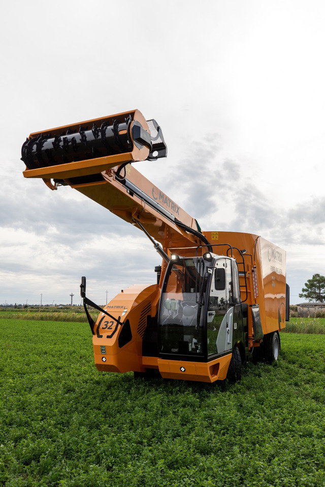 ITALMIX MATRIX ROVER JUMBO ULTRA - Кормораздатчик: фото 3 ITALMIX MATRIX ROVER JUMBO ULTRA - Кормораздатчик: фото 3