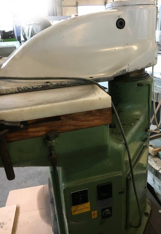 Atlas Hydraulic Swing Arm Punching Machine - Печатное оборудование: фото 4 Atlas Hydraulic Swing Arm Punching Machine - Печатное оборудование: фото 4