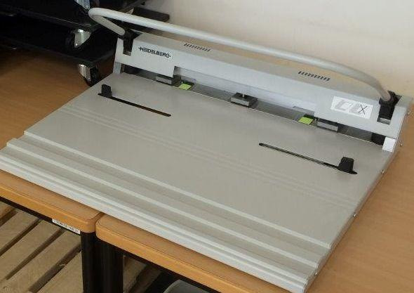 Heidelberg Autoplate 220/425 plate die cutter - Бумагорезательная машина: фото 2 Heidelberg Autoplate 220/425 plate die cutter - Бумагорезательная машина: фото 2