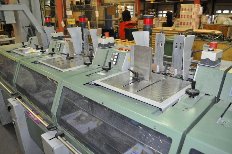 High Speed saddlestitcher Müller Martini Prima Amrys Year 2000 в лизинг High Speed saddlestitcher Müller Martini Prima Amrys Year 2000: фото 17 High Speed saddlestitcher Müller Martini Prima Amrys Year 2000 в лизинг High Speed saddlestitcher Müller Martini Prima Amrys Year 2000: фото 17