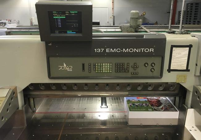Polar Mohr 137 EM-MON cutting line - Бумагорезательная машина: фото 1 Polar Mohr 137 EM-MON cutting line - Бумагорезательная машина: фото 1