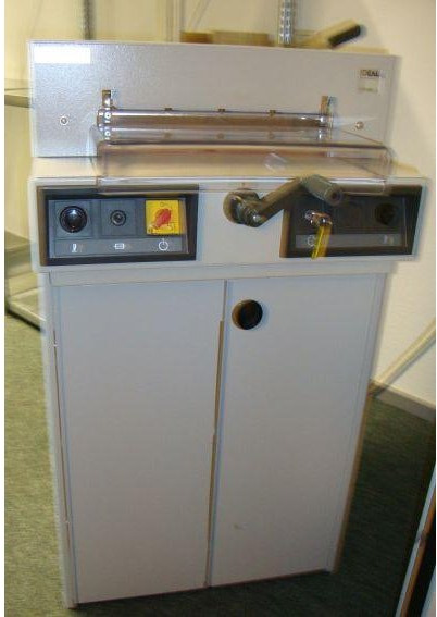 Stack cutter Ideal 3915-95 - Condition like new - Бумагорезательная машина: фото 2 Stack cutter Ideal 3915-95 - Condition like new - Бумагорезательная машина: фото 2
