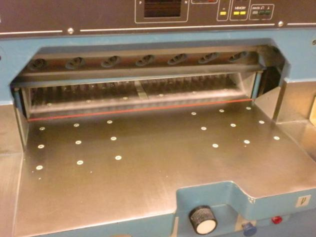 Wohlenberg WP 76 SPM high-speed cutter - Бумагорезательная машина: фото 5 Wohlenberg WP 76 SPM high-speed cutter - Бумагорезательная машина: фото 5