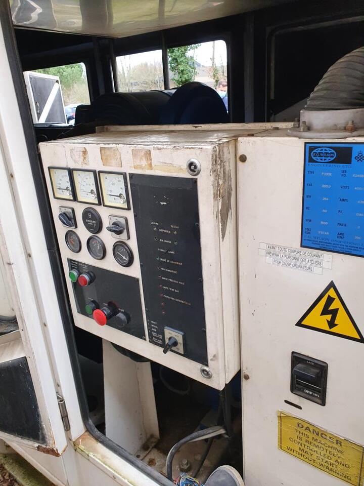 330 kVa Fg Wilson Perkins 2006 TWG2 - Электрогенератор: фото 4 330 kVa Fg Wilson Perkins 2006 TWG2 - Электрогенератор: фото 4