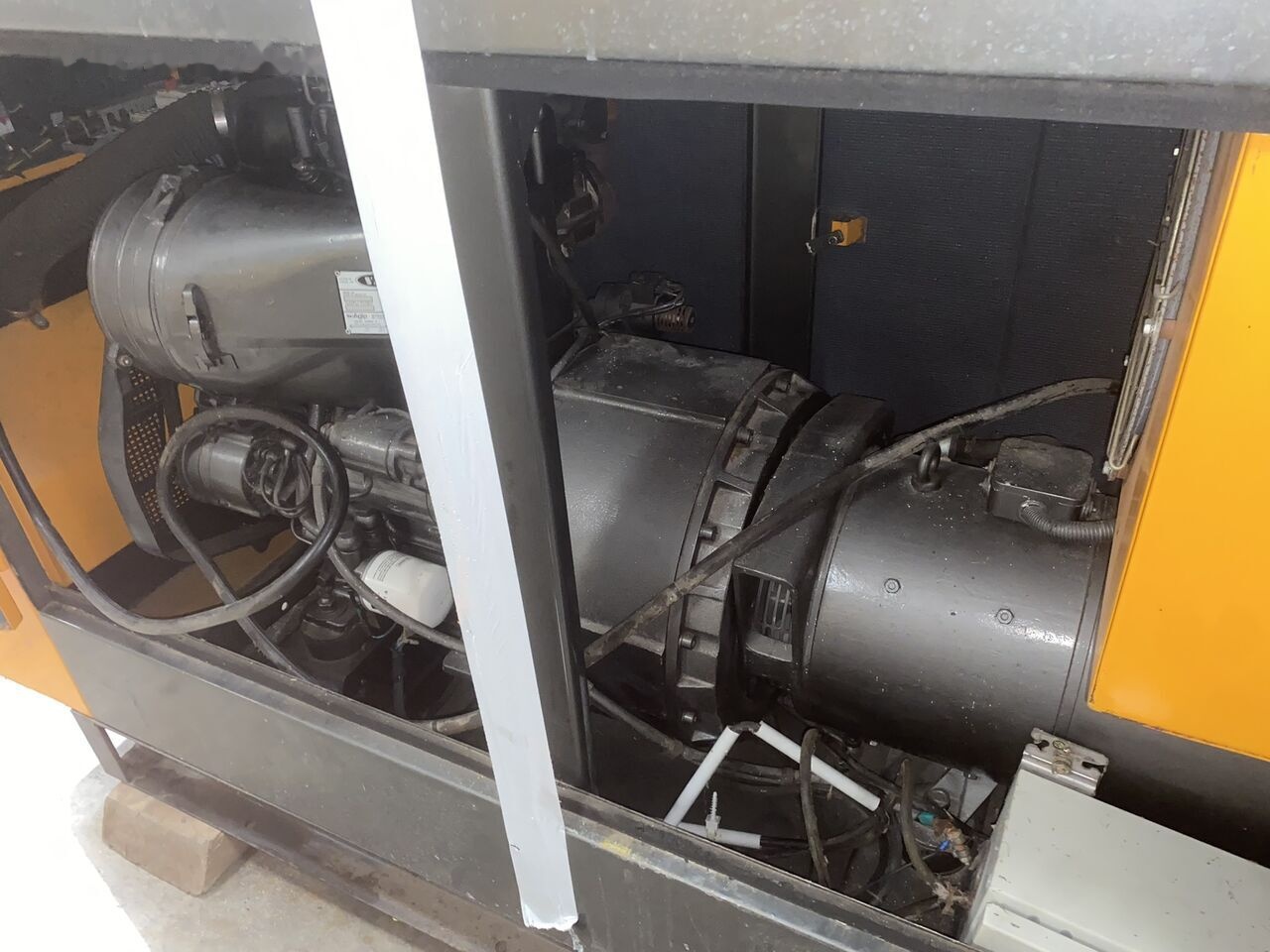 SDMO 20 kVa - Электрогенератор: фото 2 SDMO 20 kVa - Электрогенератор: фото 2