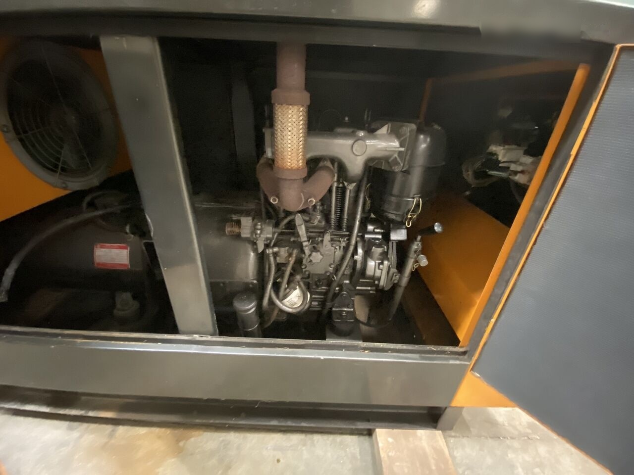 SDMO 20 kVa - Электрогенератор: фото 3 SDMO 20 kVa - Электрогенератор: фото 3