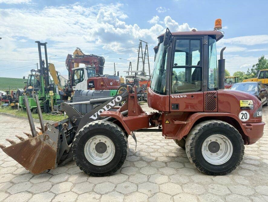 Volvo L30B Pro - Колёсный погрузчик: фото 3 Volvo L30B Pro - Колёсный погрузчик: фото 3