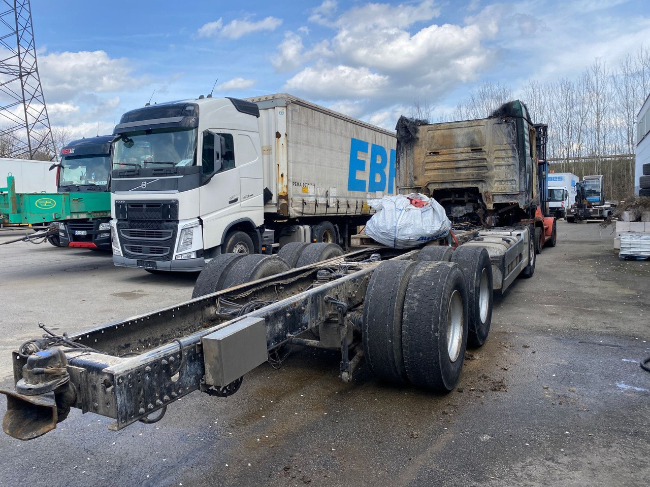 MAN TGX 26.580 Verbrannt 6x4 - Грузовик-шасси: фото 4 MAN TGX 26.580 Verbrannt 6x4 - Грузовик-шасси: фото 4