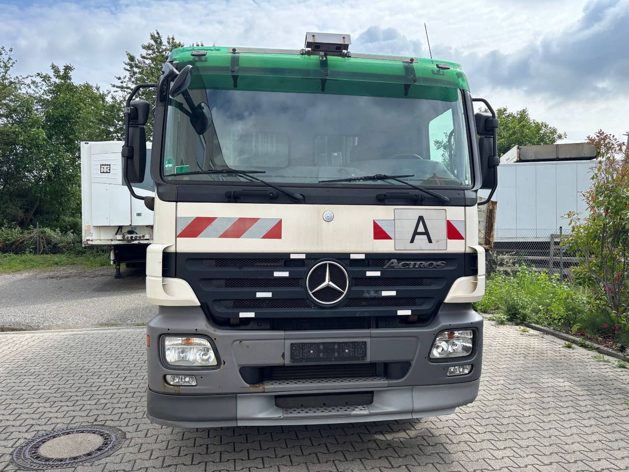 Mercedes-Benz 2532L EU5/Zöller Schüttung/VarioPress/Blatt-Luft - Мусоровоз: фото 3 Mercedes-Benz 2532L EU5/Zöller Schüttung/VarioPress/Blatt-Luft - Мусоровоз: фото 3