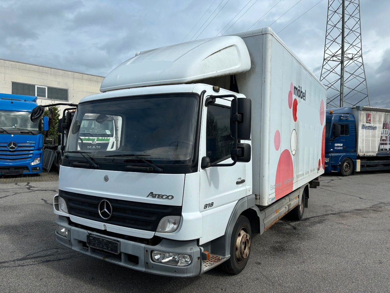 Mercedes-Benz 818 Kurze Radstand Blattfederung - Фургон с закрытым кузовом: фото 1 Mercedes-Benz 818 Kurze Radstand Blattfederung - Фургон с закрытым кузовом: фото 1