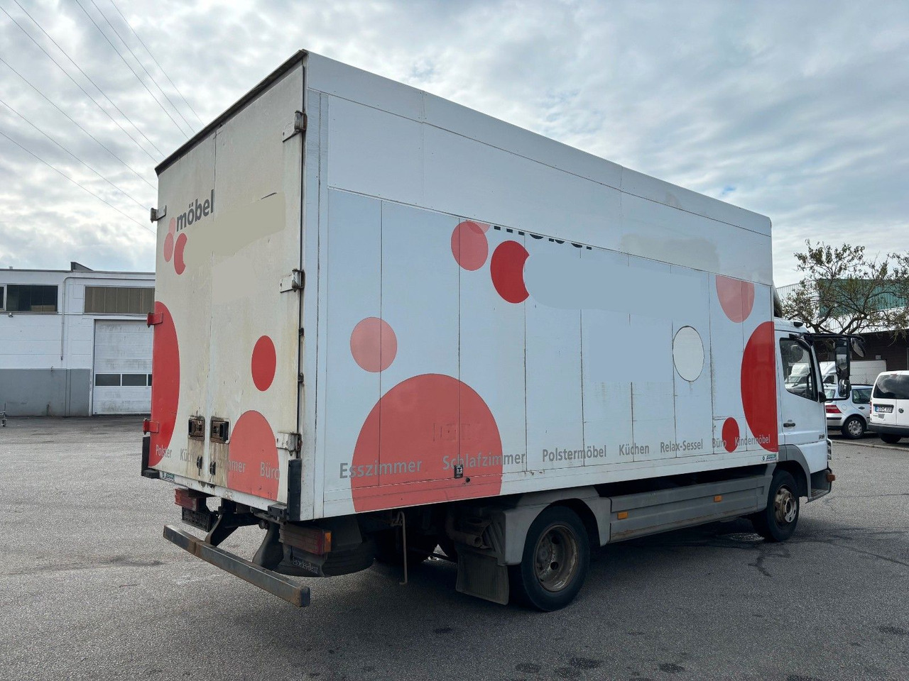 Mercedes-Benz Atego 818 Kurze Radstand Blattfederung - Фургон с закрытым кузовом: фото 3 Mercedes-Benz Atego 818 Kurze Radstand Blattfederung - Фургон с закрытым кузовом: фото 3