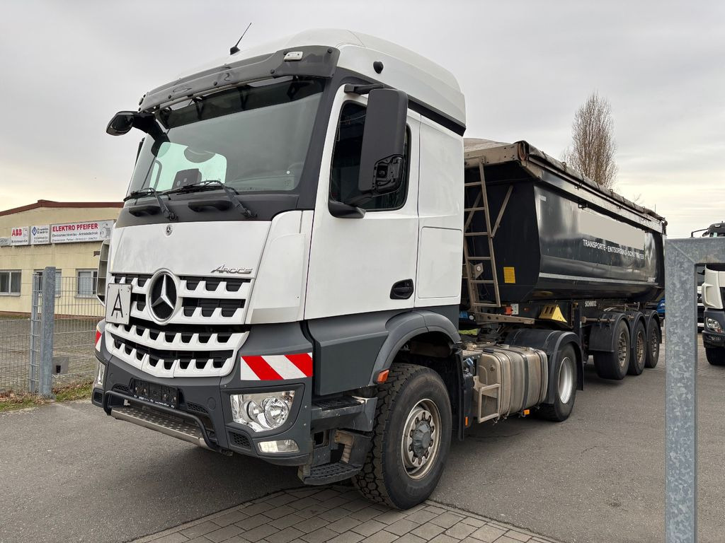 Mercedes-Benz 1845 4x4/Retarder/Kipphydraulik - Тягач: фото 1 Mercedes-Benz 1845 4x4/Retarder/Kipphydraulik - Тягач: фото 1