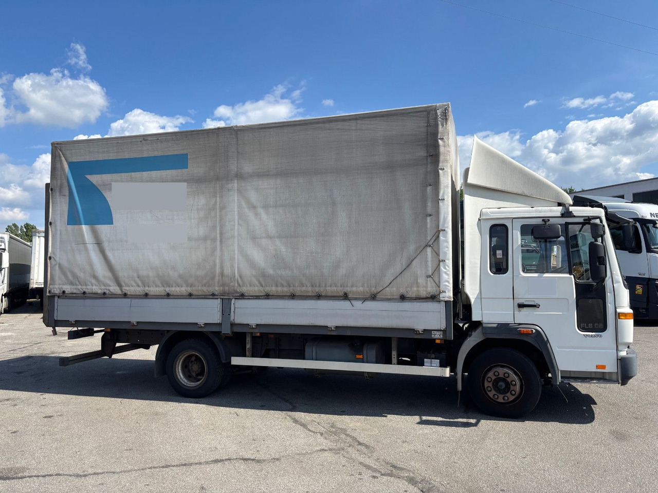 Volvo FL6 Klima/Luftfederung - Тентованный фургон: фото 3 Volvo FL6 Klima/Luftfederung - Тентованный фургон: фото 3