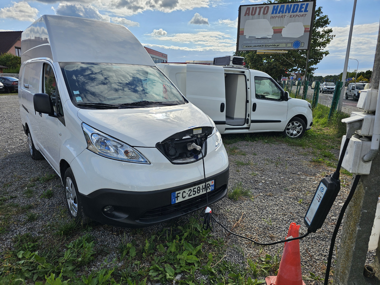 NISSAN E-NV200  ELEKTRYCZNY 40 KV 250 km klima kamera - Легковой фургон, Электрический фургон: фото 2 NISSAN E-NV200  ELEKTRYCZNY 40 KV 250 km klima kamera - Легковой фургон, Электрический фургон: фото 2