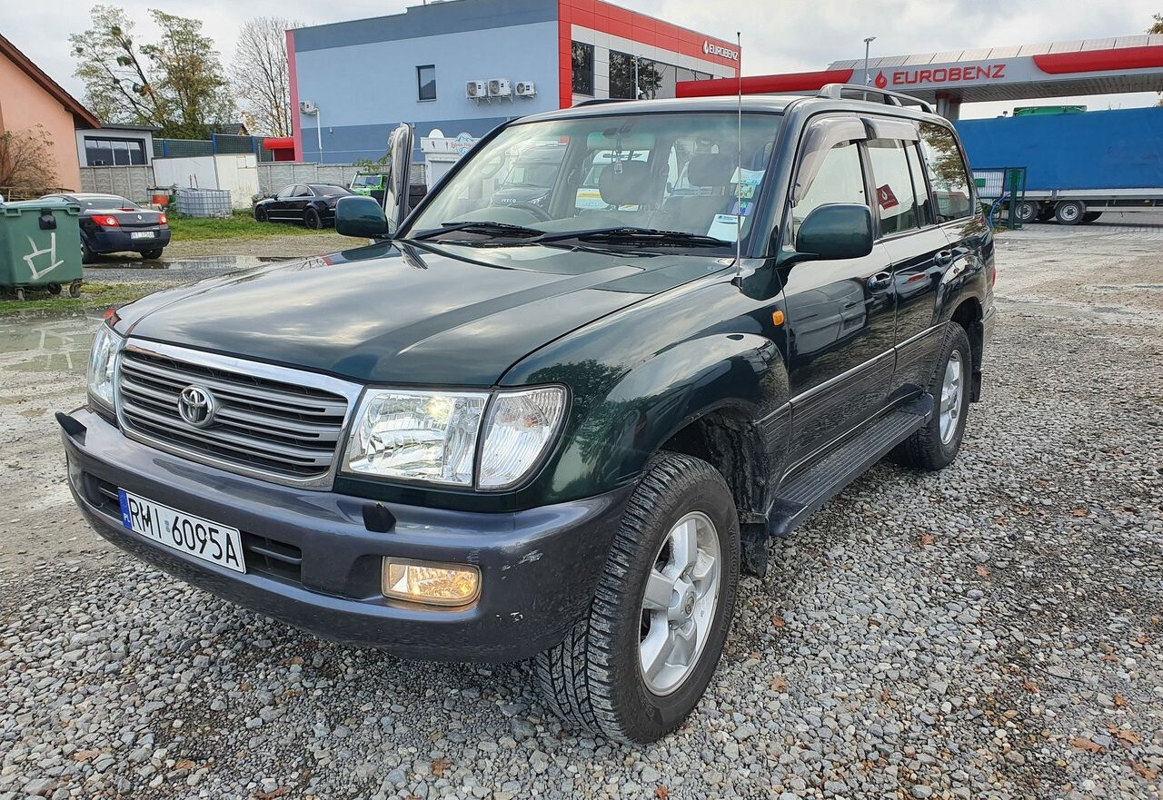 Toyota LAND CRUISER 100 4,2 TD KLIMA 7 OSOB - Внедорожник: фото 1 Toyota LAND CRUISER 100 4,2 TD KLIMA 7 OSOB - Внедорожник: фото 1