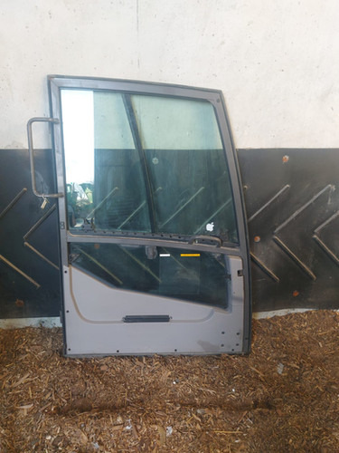 Excavator Door - Дверь и запчасти для Экскаваторов: фото 2 Excavator Door - Дверь и запчасти для Экскаваторов: фото 2