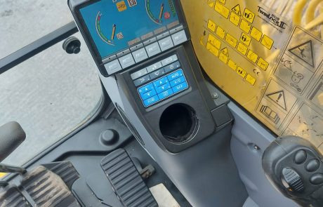 KOMATSU PC240LC-8 - Гусеничный экскаватор: фото 3 KOMATSU PC240LC-8 - Гусеничный экскаватор: фото 3