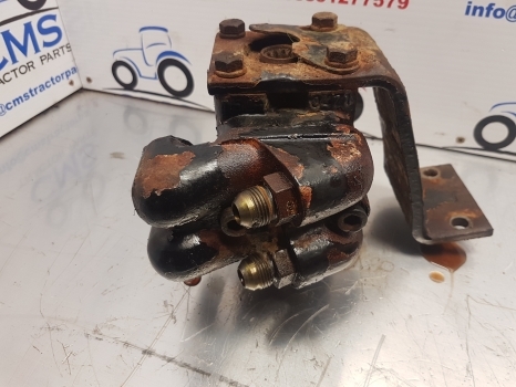 Case 94 And 1200 Series Power Steering Orbital Unit K207419 - Рулевое управление для Тракторов: фото 4 Case 94 And 1200 Series Power Steering Orbital Unit K207419 - Рулевое управление для Тракторов: фото 4
