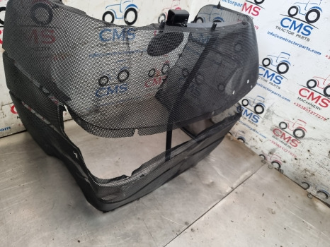 Case Mxm120, 130, 140, Front Nose Cone Grille, Grill Panel 82026815, 82036300 - Решётка радиатора: фото 4 Case Mxm120, 130, 140, Front Nose Cone Grille, Grill Panel 82026815, 82036300 - Решётка радиатора: фото 4