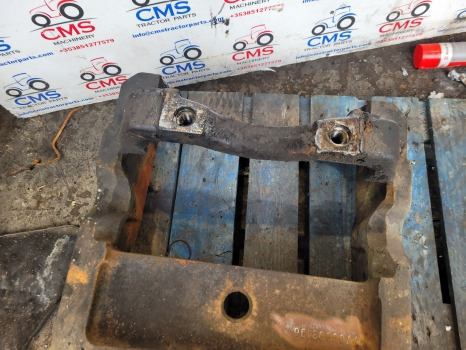 Claas Ares 500, 600, 800 Series 656 Rx Rz Front Axle Support Bolster 7700098196 - Подвеска: фото 5 Claas Ares 500, 600, 800 Series 656 Rx Rz Front Axle Support Bolster 7700098196 - Подвеска: фото 5