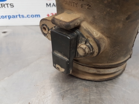 Claas Arion 530, 500 Air Intake Tube And Sensor 0021666020, 0011453630 - Система впуска: фото 2 Claas Arion 530, 500 Air Intake Tube And Sensor 0021666020, 0011453630 - Система впуска: фото 2