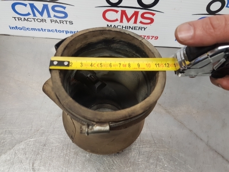 Claas Arion 530, 500 Air Intake Tube And Sensor 0021666020, 0011453630 - Система впуска: фото 5 Claas Arion 530, 500 Air Intake Tube And Sensor 0021666020, 0011453630 - Система впуска: фото 5