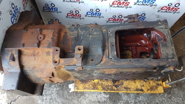 Deutz Dx 3.90 Transmission Gearbox Housing 043251440 - Коробка передач и запчасти для Тракторов: фото 2 Deutz Dx 3.90 Transmission Gearbox Housing 043251440 - Коробка передач и запчасти для Тракторов: фото 2