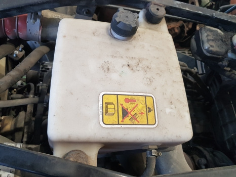 Deutz Fahr Agrotron M620, M600, Ttv610, Radiator Expansion Tank 0.015.4531.4/10 - Радиатор: фото 1 Deutz Fahr Agrotron M620, M600, Ttv610, Radiator Expansion Tank 0.015.4531.4/10 - Радиатор: фото 1