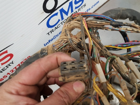 Кабели/ Провода Fiat 160-90, 140-90, 115-90, 180-90, 160-90 Dash Wiring Loom Complete 5131408: фото 9