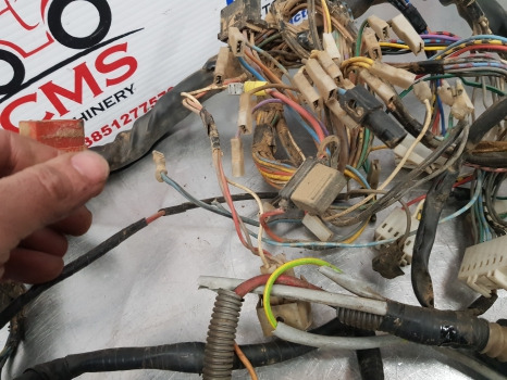 Кабели/ Провода Fiat 160-90, 140-90, 115-90, 180-90, 160-90 Dash Wiring Loom Complete 5131408: фото 7