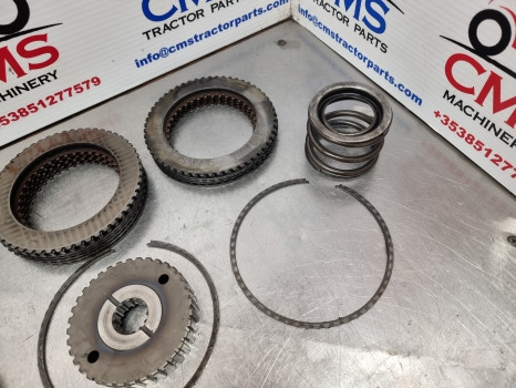 Ford 4630, 30 Series, Clutch Plate, Disc And Hub 86604372, K3660623692 - Сцепление и запчасти: фото 5 Ford 4630, 30 Series, Clutch Plate, Disc And Hub 86604372, K3660623692 - Сцепление и запчасти: фото 5