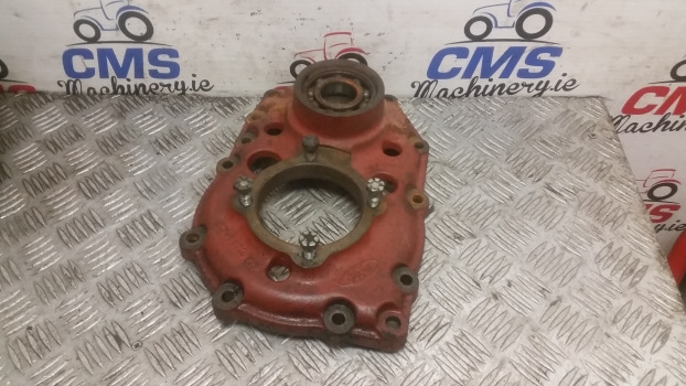 Ford 7610, 8210, 7810 10 Series Transmission Cover 83924960, E0nn7049ba - Коробка передач: фото 1 Ford 7610, 8210, 7810 10 Series Transmission Cover 83924960, E0nn7049ba - Коробка передач: фото 1
