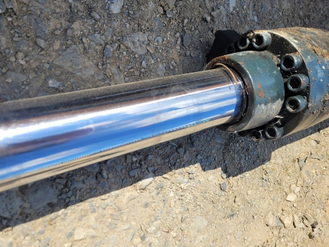 Hyundai Hx220lc Boom Lift Ram Cylinder 31k6-50110, 31k6-50120, 31y1-45410 - Гидравлический цилиндр для Экскаваторов: фото 4 Hyundai Hx220lc Boom Lift Ram Cylinder 31k6-50110, 31k6-50120, 31y1-45410 - Гидравлический цилиндр для Экскаваторов: фото 4