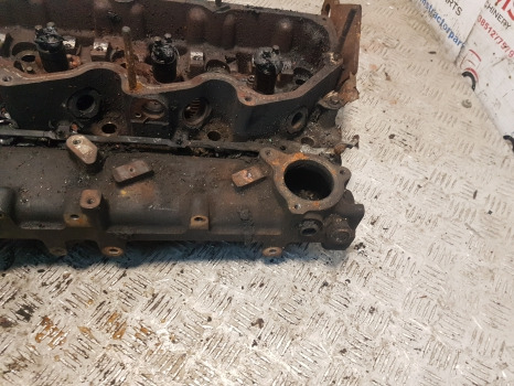 Hyundai Robex R140lc-9a, R160lc-9a, Engine Cylinder Head 3539605 - Двигатель и запчасти: фото 3 Hyundai Robex R140lc-9a, R160lc-9a, Engine Cylinder Head 3539605 - Двигатель и запчасти: фото 3