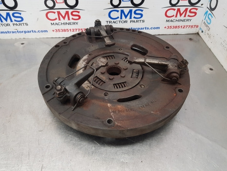 John Deere 1630, 30, 35, 40, 50 Series, Clutch Pressure Plate Al120022 , Al18714 - Сцепление и запчасти для Сельскохозяйственной техники: фото 1 John Deere 1630, 30, 35, 40, 50 Series, Clutch Pressure Plate Al120022 , Al18714 - Сцепление и запчасти для Сельскохозяйственной техники: фото 1