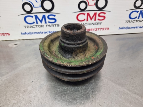 John Deere 1950, 2040, 2140, Crankshaft Pulley R70443 - Натяжитель ремня для Тракторов: фото 1 John Deere 1950, 2040, 2140, Crankshaft Pulley R70443 - Натяжитель ремня для Тракторов: фото 1