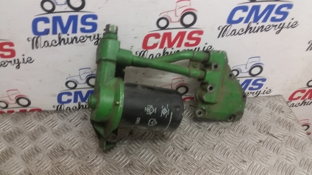 John Deere 6110 Oil Filter Head And Adapter Fitting Re503727, Re519885, R501436 - Масляный фильтр для Тракторов: фото 2 John Deere 6110 Oil Filter Head And Adapter Fitting Re503727, Re519885, R501436 - Масляный фильтр для Тракторов: фото 2