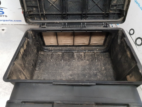 John Deere 6r 185, 6r, 6m Series, Air Cleaner Filter Box Al218934, Al229135 - Система впуска: фото 4 John Deere 6r 185, 6r, 6m Series, Air Cleaner Filter Box Al218934, Al229135 - Система впуска: фото 4