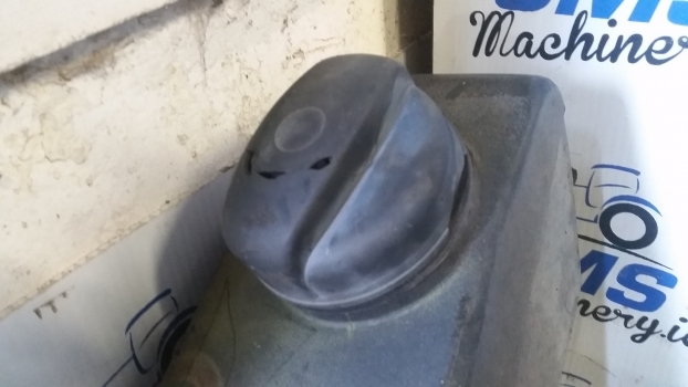 Landini Mythos Series 115 Fuel Tank 3647933m94, 3647310m91, 3652135m91 - Топливный бак для Тракторов: фото 4 Landini Mythos Series 115 Fuel Tank 3647933m94, 3647310m91, 3652135m91 - Топливный бак для Тракторов: фото 4