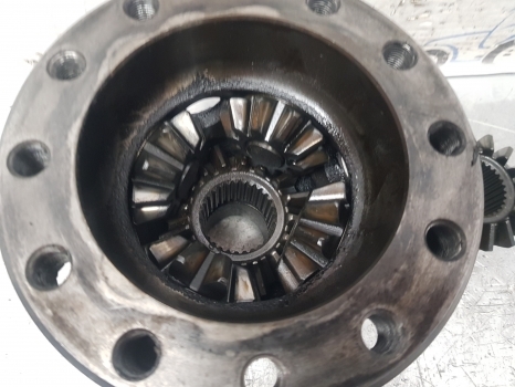 Manitou Mlt634-120 Dana Spicer 212/426 Axle Differential 51581d08; 112.04.702.01 - Дифференциал для Телескопических погрузчиков: фото 3 Manitou Mlt634-120 Dana Spicer 212/426 Axle Differential 51581d08; 112.04.702.01 - Дифференциал для Телескопических погрузчиков: фото 3